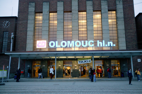 Hlavní nádraží v Olomouci (ilustrační foto).