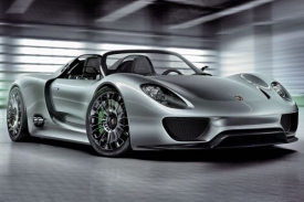 Porsche 918 Spyder, na jehož základě byl model 918 RSR postaven.