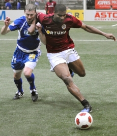 Leo Kweuke.