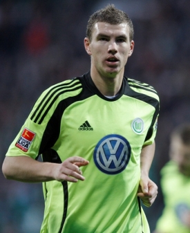 Edin Džeko, nová posila Manchesteru City za 800 milionů korun.
