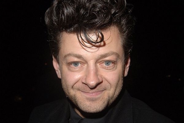 Andy Serkis, představitel Gluma. Andy Serkis, představitel Gluma.