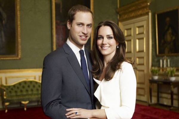 Princ William se svou snoubenkou Kate Middletonovou.