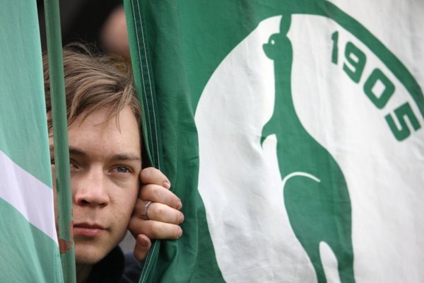 Fanoušek Bohemians 1905 na posledním zápase v Ďolíčku v květnu 2010.