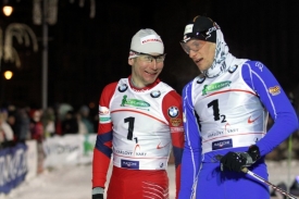 Lukáš Bauer (vlevo) a Martin Jakš se po náročné Tour de Ski v Liberci neobjeví.