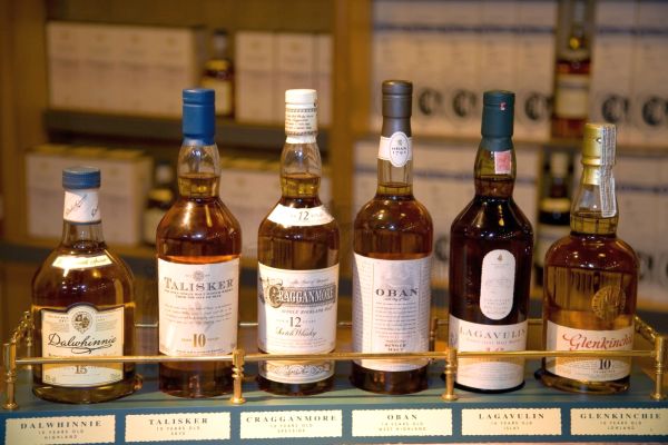 Do Skotska se vrátily vzácné lahve whisky (ilustrační foto). Do Skotska se vrátily vzácné lahve whisky (ilustrační foto).