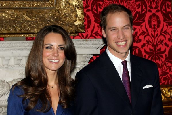 Princ William a jeho snoubenka Kate Middletonová.