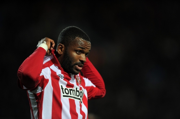 Anglický útočník Darren Bent.