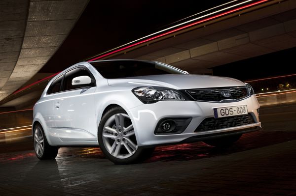 Kia pro_cee´d dostala agresivnější výraz přední části.