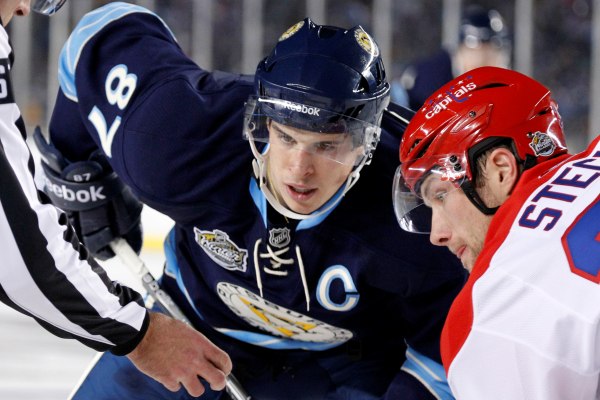 Sidney Crosby (vlevo).