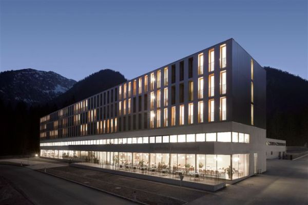 Oceněný Alpenhotel Ammerwald v Rakousku.