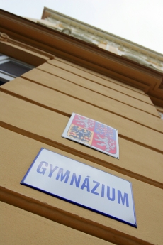 Studenti gymnázií jsou na tom se vzděláním lépe.