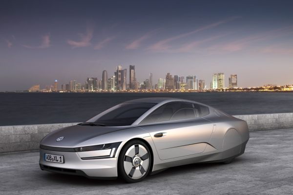 Prototyp VW XL1, jehož spotřeba je méně než litr paliva na sto kilometrů.