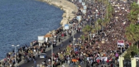 Nepokoje v Egyptě se rozrůstají (snímek z Alexandrie).
