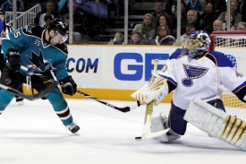 Dany Heatley (vlevo) způsobil nehodu, při které zemřel jeho kamarád a spoluhráč.