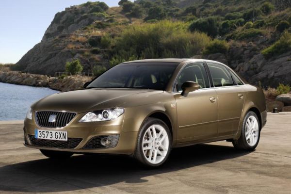 Seat Exeo je prostorným vozem s dobrou výbavou a výbornými jízdními vlastnostmi.