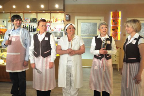 Cukrárna: Jan Hrušínský, Iva Janžurová, Naďa Konvalinková, Jana Štěpánková...