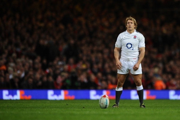 Jonny Wilkinson ve svém typickém postoji před kopem.