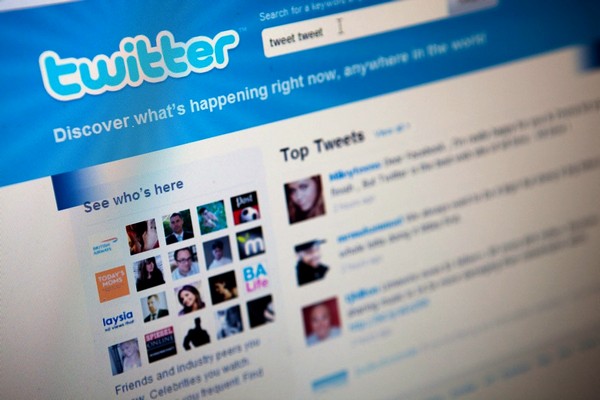Zprávy na Twitteru jsou veřejně přístupné, média je proto mohou přetisknout.