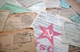 Přihlášky do KSČ - Národní archiv.