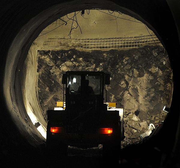 Tak se hloubí tunel Blanka.