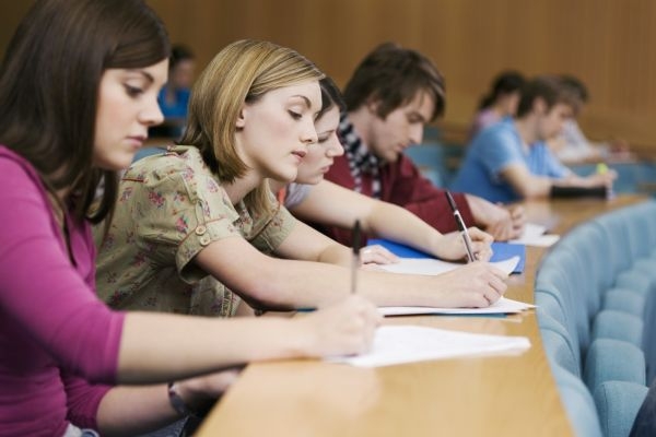 Státní maturita letos čeká první studenty (ilustrační foto).