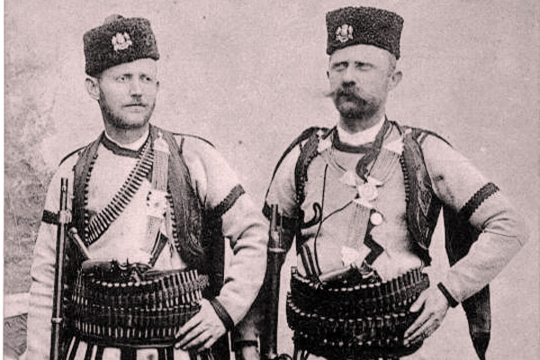 Komiti čili makedonští povstalci slovanského původu, kteří roku 1911 vedli povstání vůči makedonským Turkům a osmanským vojenským posádkám. 