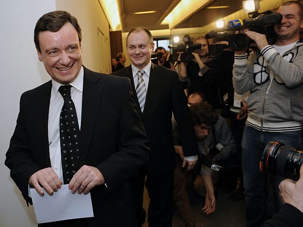 Hejtman, poslanec a první pokutovaný hříšník David Rath.