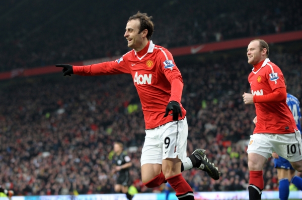 Dimitar Berbatov (vlevo) má letos skvělou střeleckou formu.