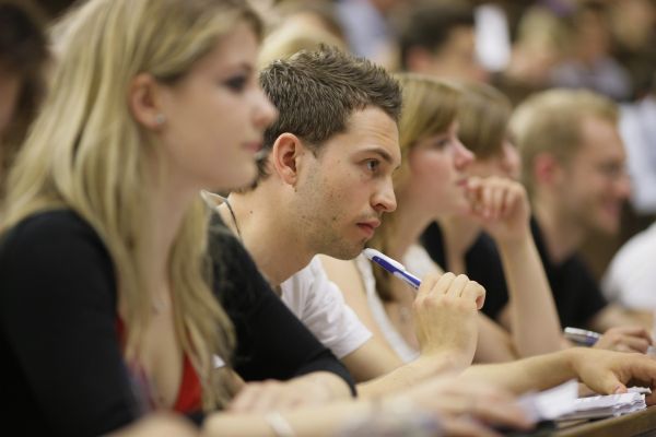 Za únik informací osobního charakteru o studentech práv v Plzni padly pokuty (ilustrační foto).