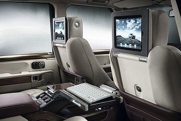 Range Rover limitované série má opravdu luxusní interiér.