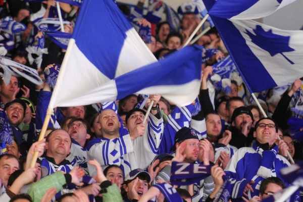 Plzeň ve středu večer zaplavila hokejová euforie.