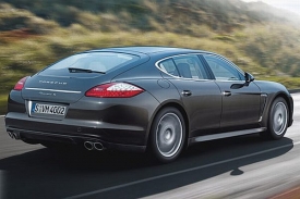 Panamera s hybridním pohonem neztratila svůj sportovní charakter.