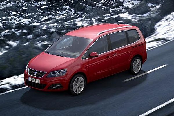 Velký rodinný vůz s pohonem všech kol - Seat Alhambra 4WD. 