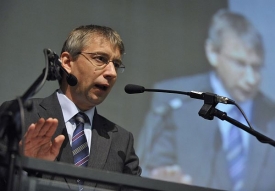 Ministerstvo Jaromíra Drábka zpřísní dohled nad neziskovkami.
