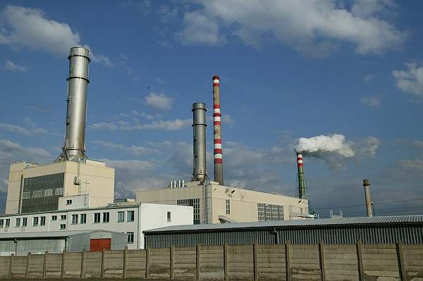Měření emisí v elektrárně a teplárně Vřesová je příčinou sporu.