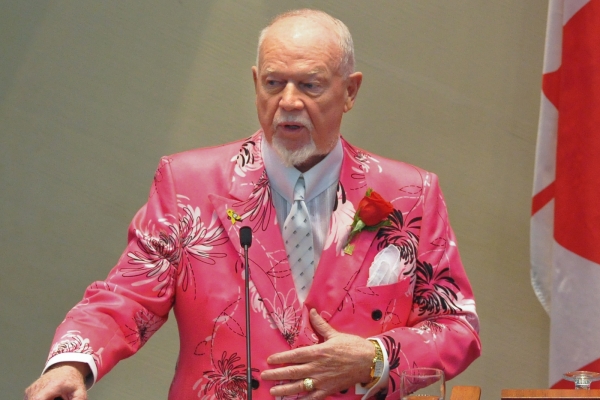 Zámořský hokejový svéráz Don Cherry.