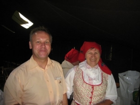 Poslanec Seďa prý před vystoupením. Jinak říká, že máme hezká děvčata.