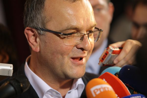Pražská ODS se obula do ministra Kalouska.