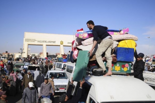 Hraniční přechod mezi Egyptem a Libyí má napilno.
