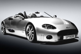 Podobné vozy, jako byl Spyker C8 Spyder T, už budou vznikat pod ruskou taktovkou.