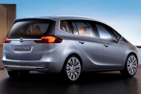 Změnou prošla i zadní část modelu Zafira.