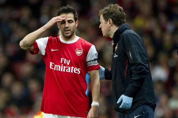 Cesc Fàbregas při utkání se Stoke.