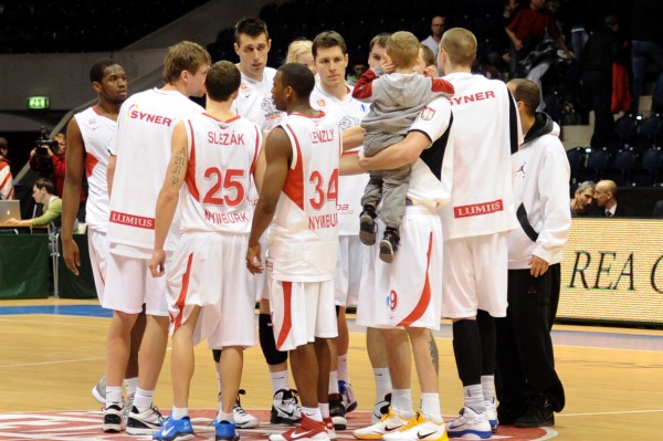 Basketbalisté Nymburka (ilustrační foto).