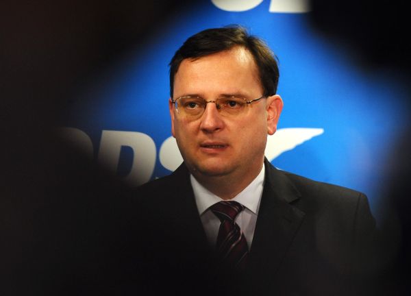 Premiér a předseda ODS Petr Nečas.