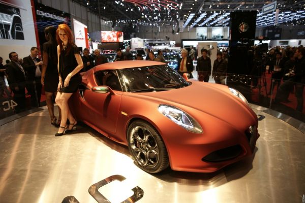Luxusní sporťák předvedla v Ženevě i Alfa Romeo.