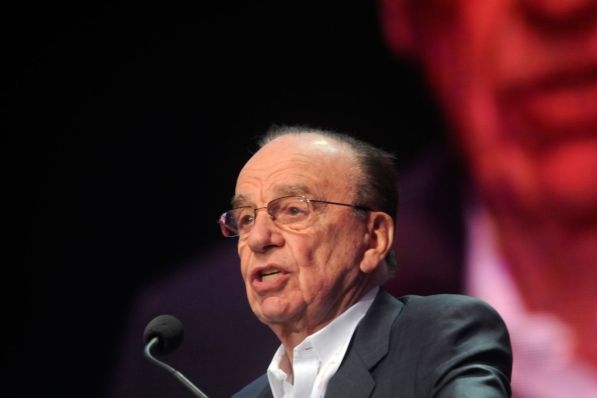 Britové se bojí, že si Australan Murdoch buduje dominantní postavení na jejich mediálním trhu. Britové se bojí, že si Australan Murdoch buduje dominantní postavení na jejich mediálním trhu.