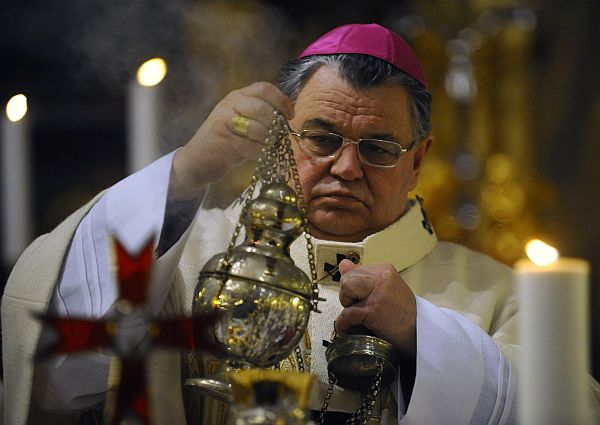 Dominik Duka má nástupce, téměř po roce.
