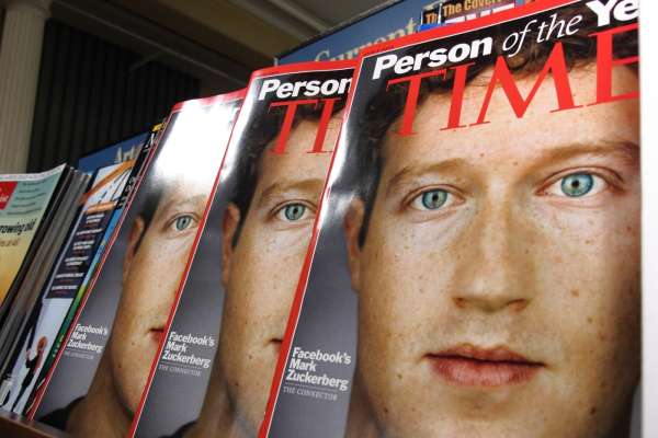 Prodává akcie Facebooku Mark Zuckerberg?