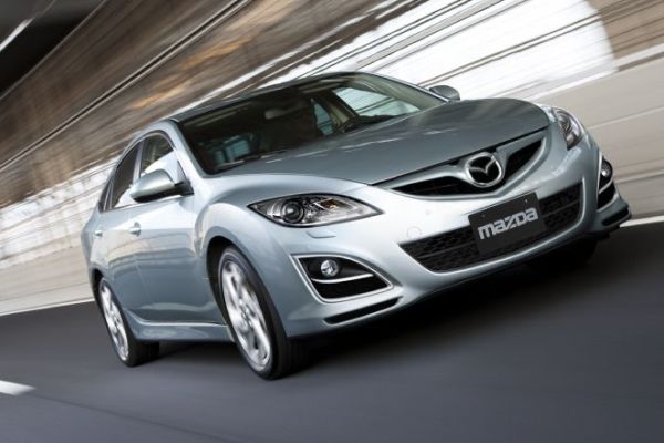 Pavouky ohrožená Mazda6.