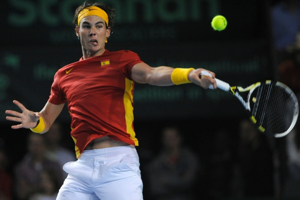 Rafael Nadal se opět objevil na kurtu.
